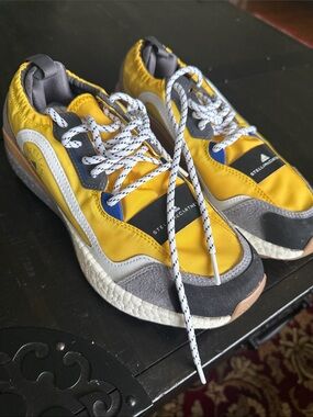 Stella McCartney Men’s Yellow, Gray & Blue Sneakers